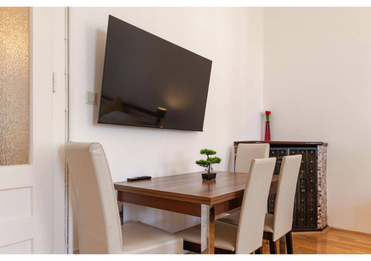 Cheerful 2Br Apartment - Suitable For Longstays Vídeň Exteriér fotografie