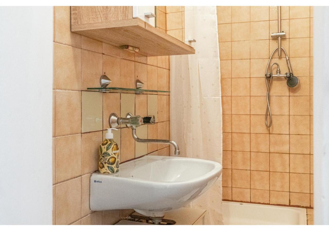 Cheerful 2Br Apartment - Suitable For Longstays Vídeň Exteriér fotografie